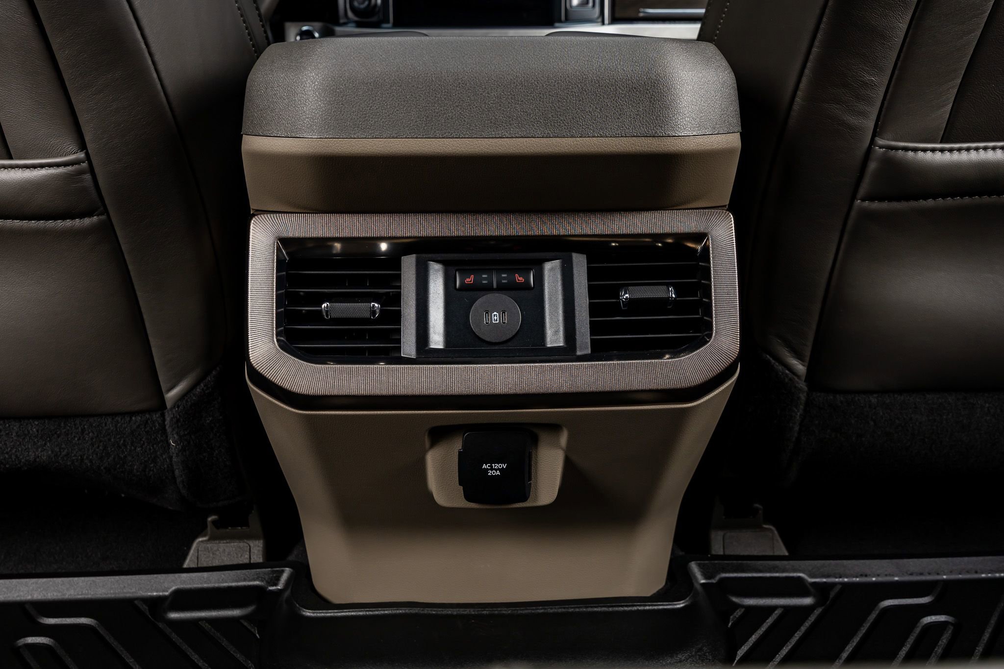 Used 2026 Ford F250 Platinum w/ Platinum Plus Package image 32