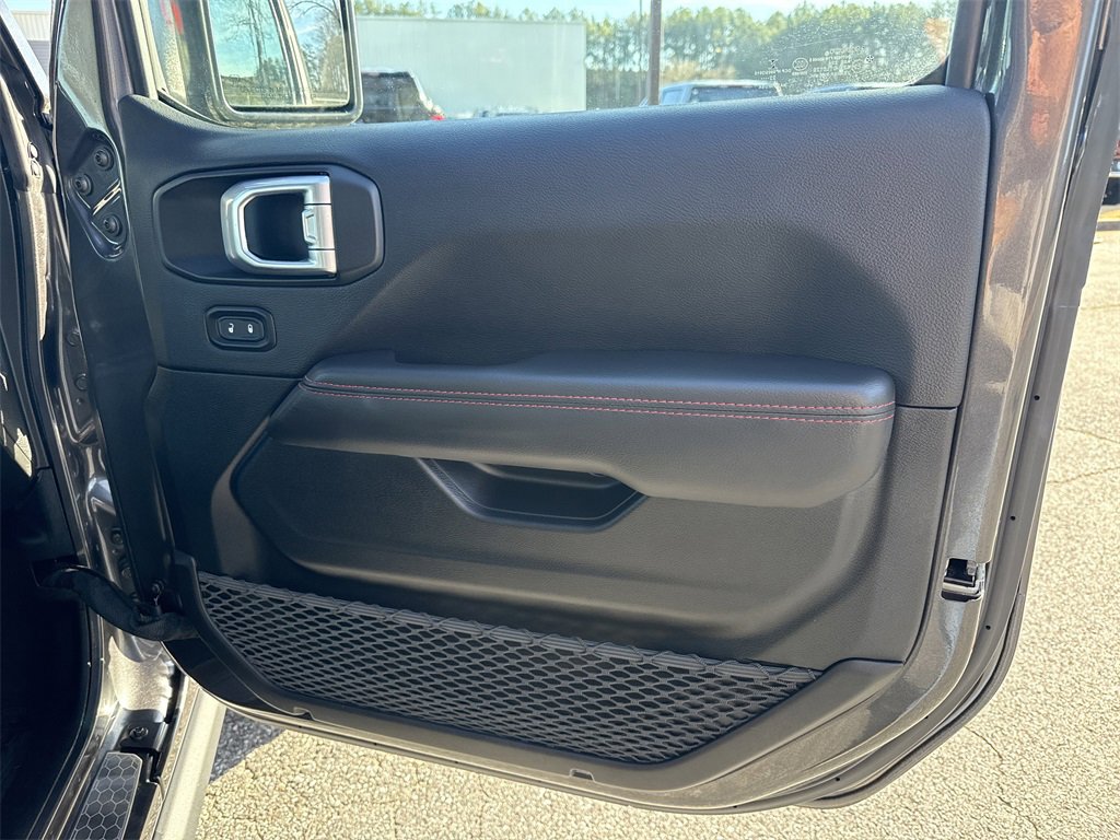 Used 2023 Jeep Wrangler Rubicon w/ Steel Bumper Group image 17