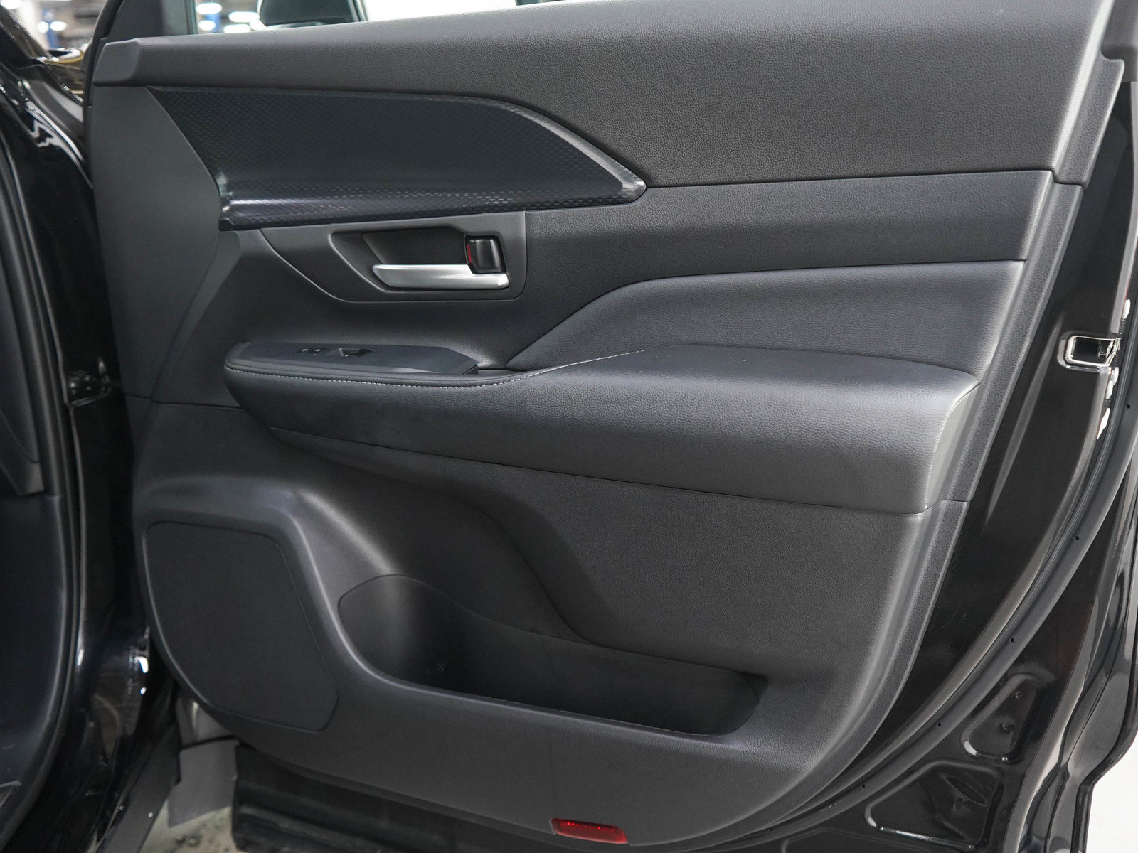 Used 2025 Toyota Grand Highlander AWD Hybrid image 9