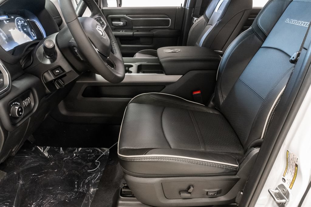 New 2027 RAM 2500 Laramie w/ Night Edition AWD/4WD image 10