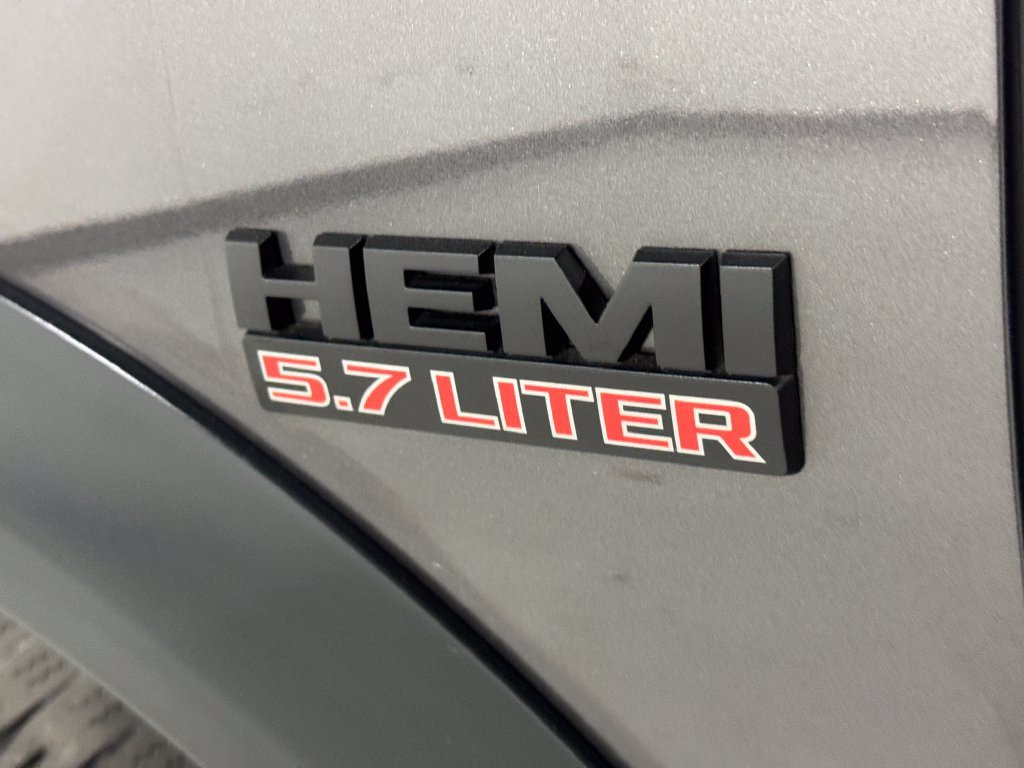 Used 2022 RAM 1500 Warlock AWD/4WD image 30