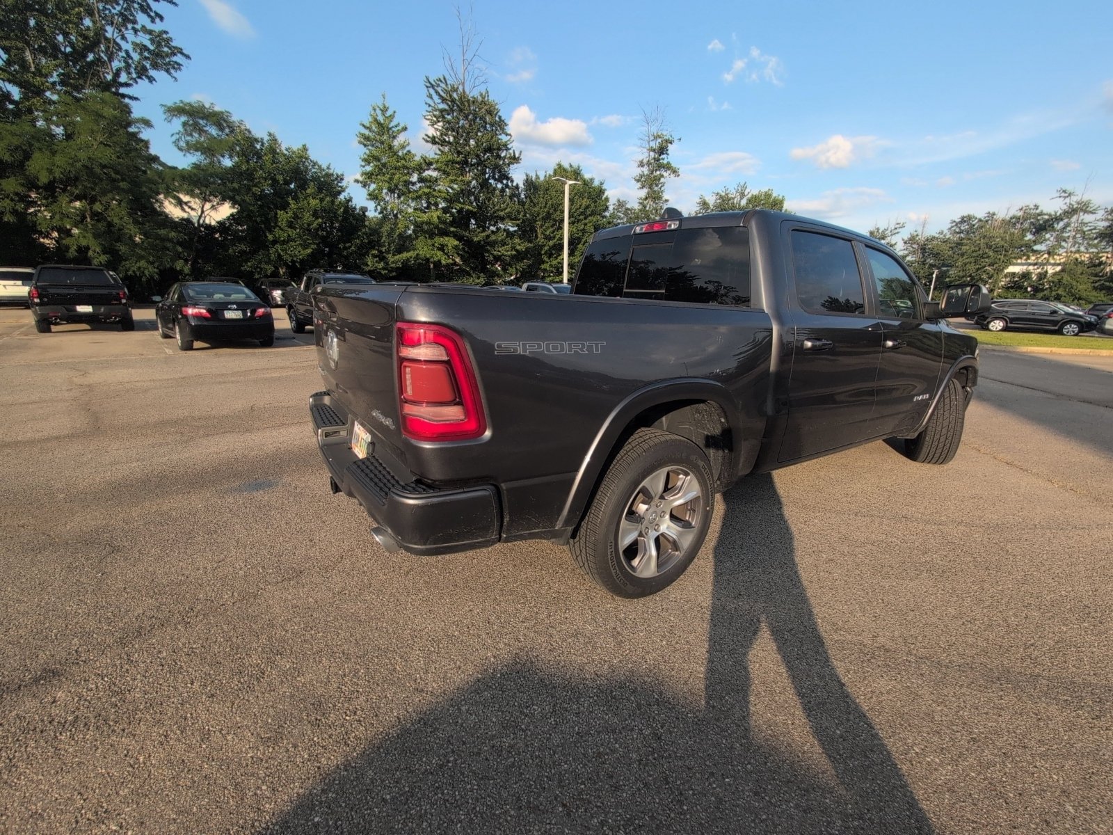 Used 2021 RAM 1500 Laramie w/ Sport Appearance Package AWD/4WD image 31