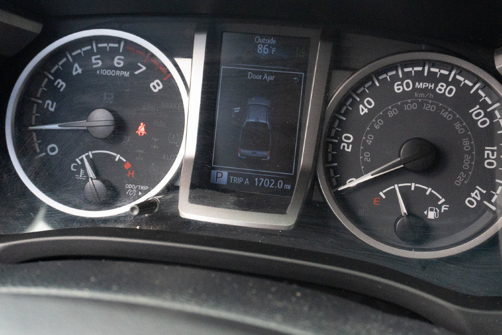 Used 2021 Toyota Tacoma SR5 RWD image 24
