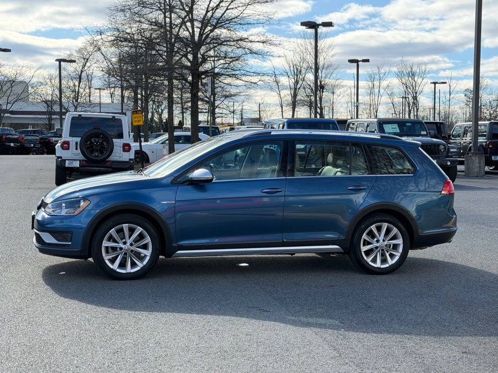 Used 2017 Volkswagen Golf Alltrack SE image 11