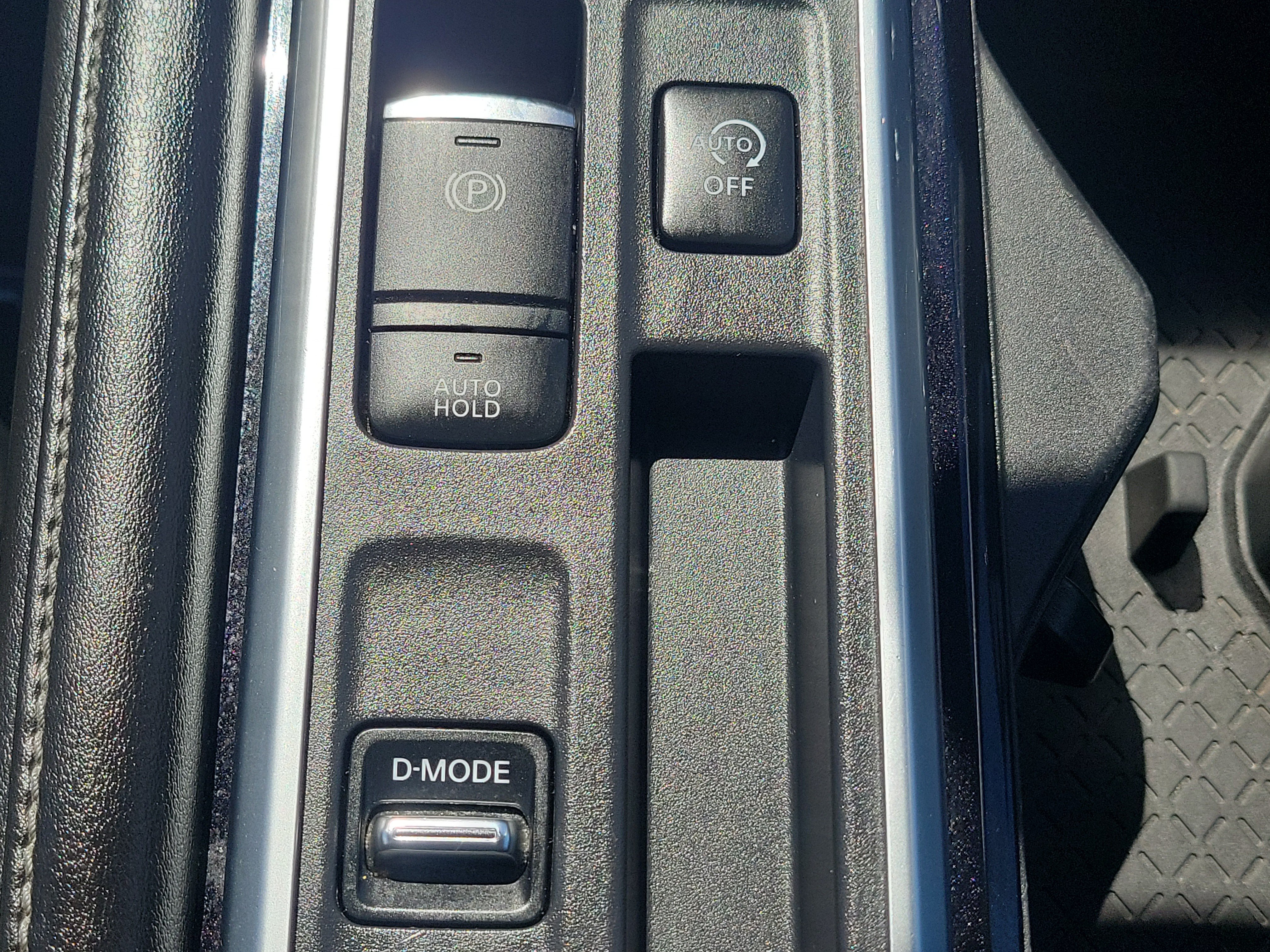 Used 2022 Nissan Pathfinder SL FWD image 27