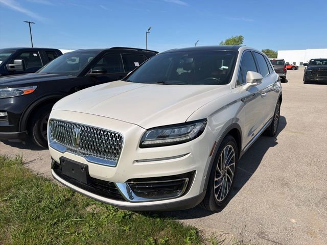Used 2019 Lincoln Nautilus Reserve w/ Drivers Assistance Package AWD/4WD image 3