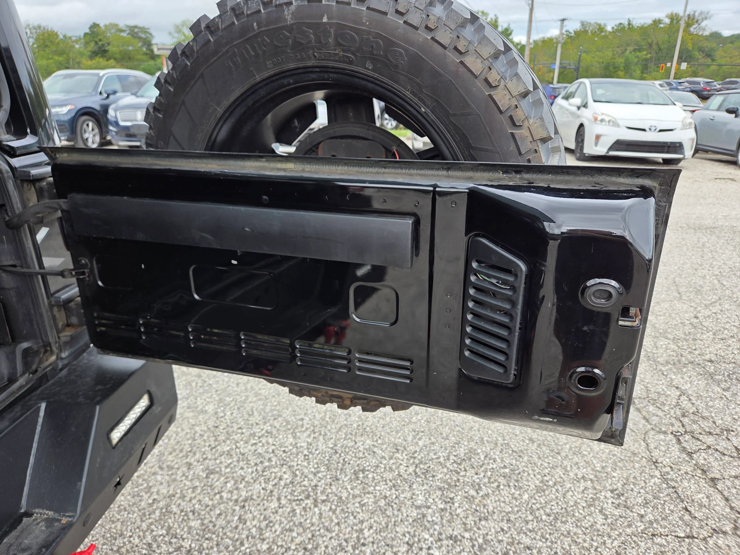 Used 2015 Jeep Wrangler Unlimited Sahara w/ Quick Order Package 24X AWD/4WD image 21