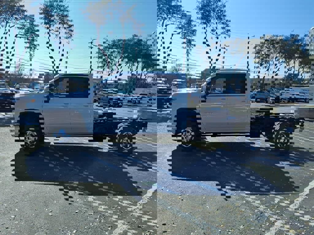 New 2026 Chevrolet Silverado 3500 LT image 4