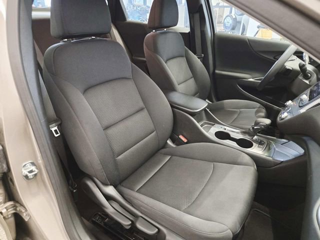 Used 2025 Chevrolet Malibu LT FWD image 12