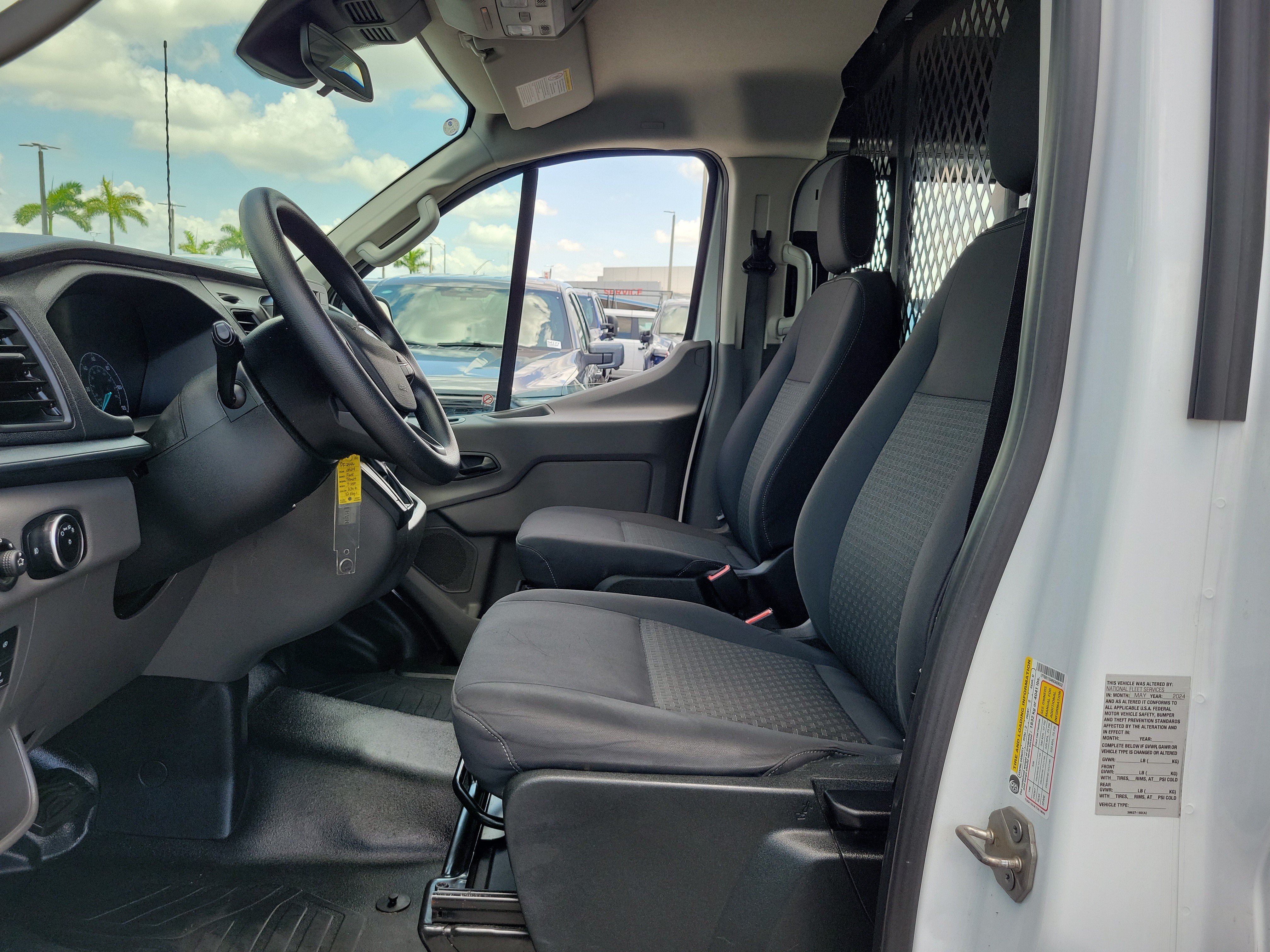 Used 2024 Ford Transit 250 Low Roof w/ Exterior Upgrade Package RWD image 11