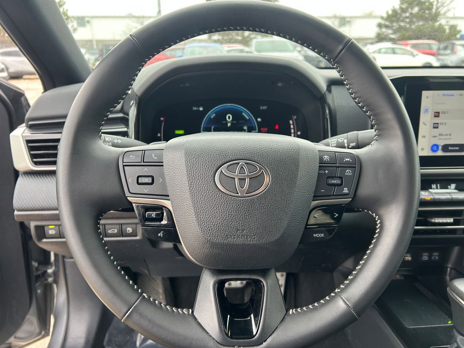 Used 2025 Toyota Camry SE FWD image 29