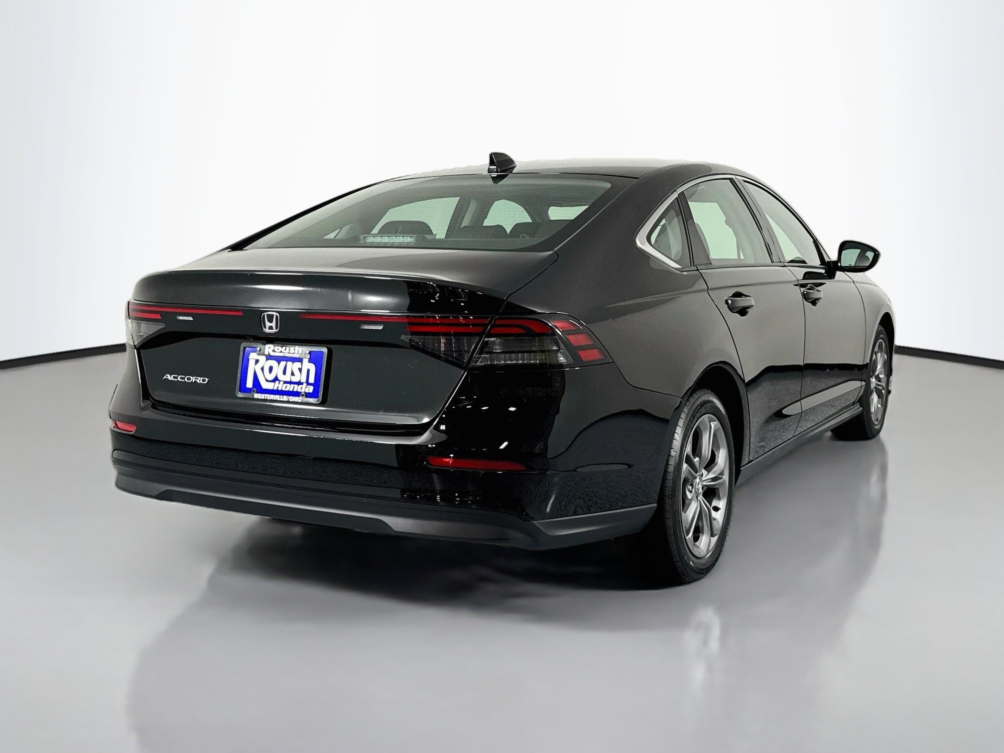 Certified 2024 Honda Accord EX image 5