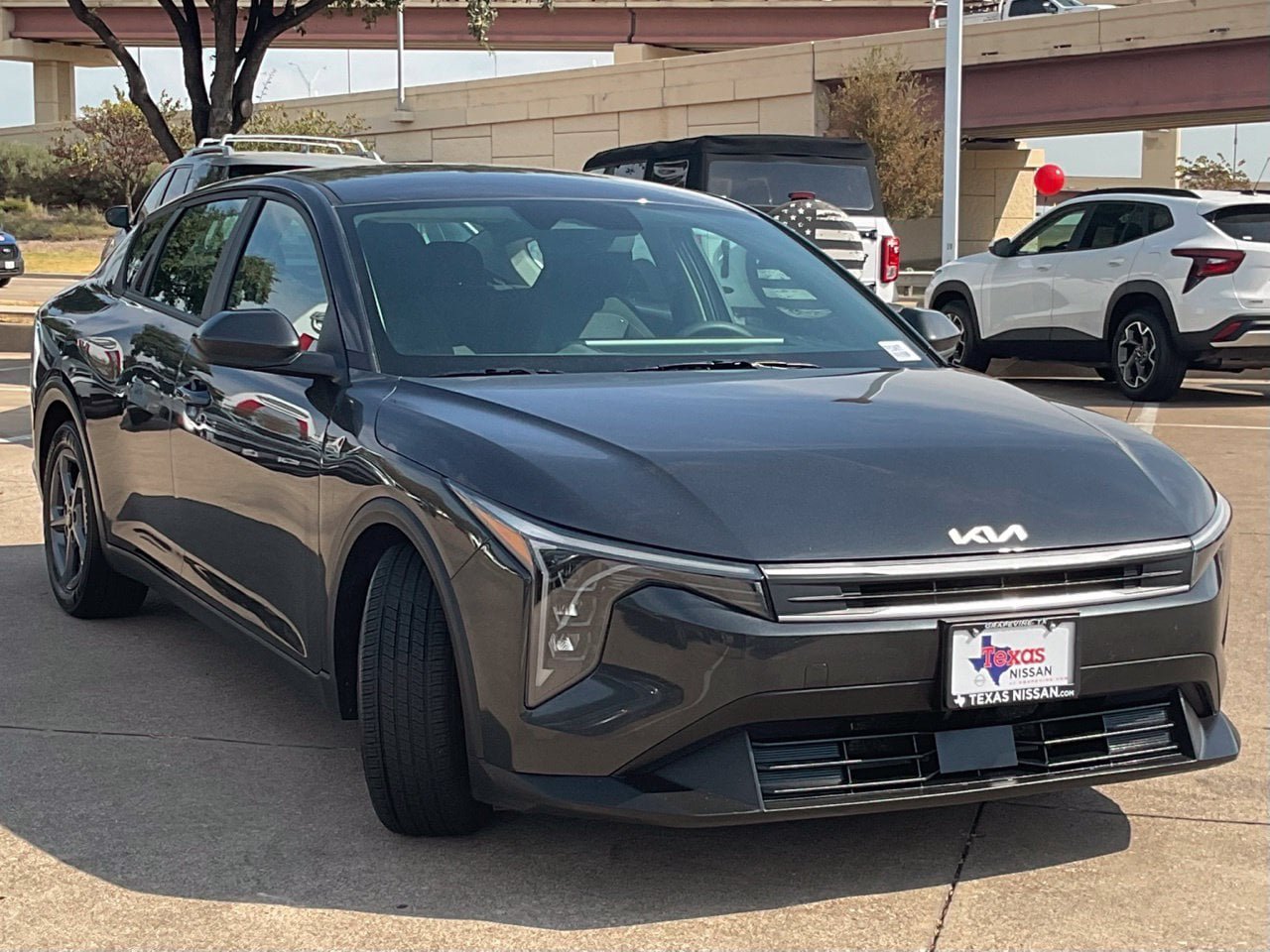 Used 2025 Kia K4 FWD image 3