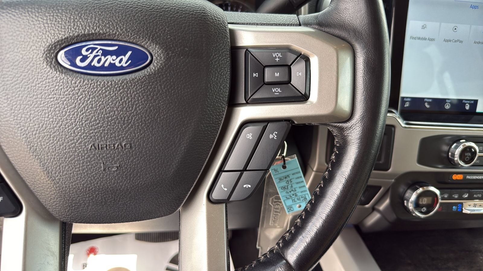 Certified 2022 Ford F350 Lariat AWD/4WD image 15