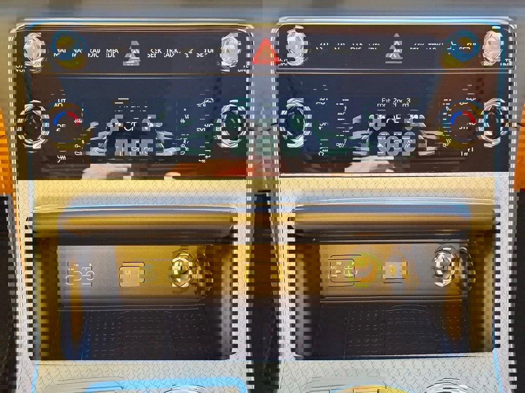 New 2026 Genesis GV80 3.5T Advanced image 16