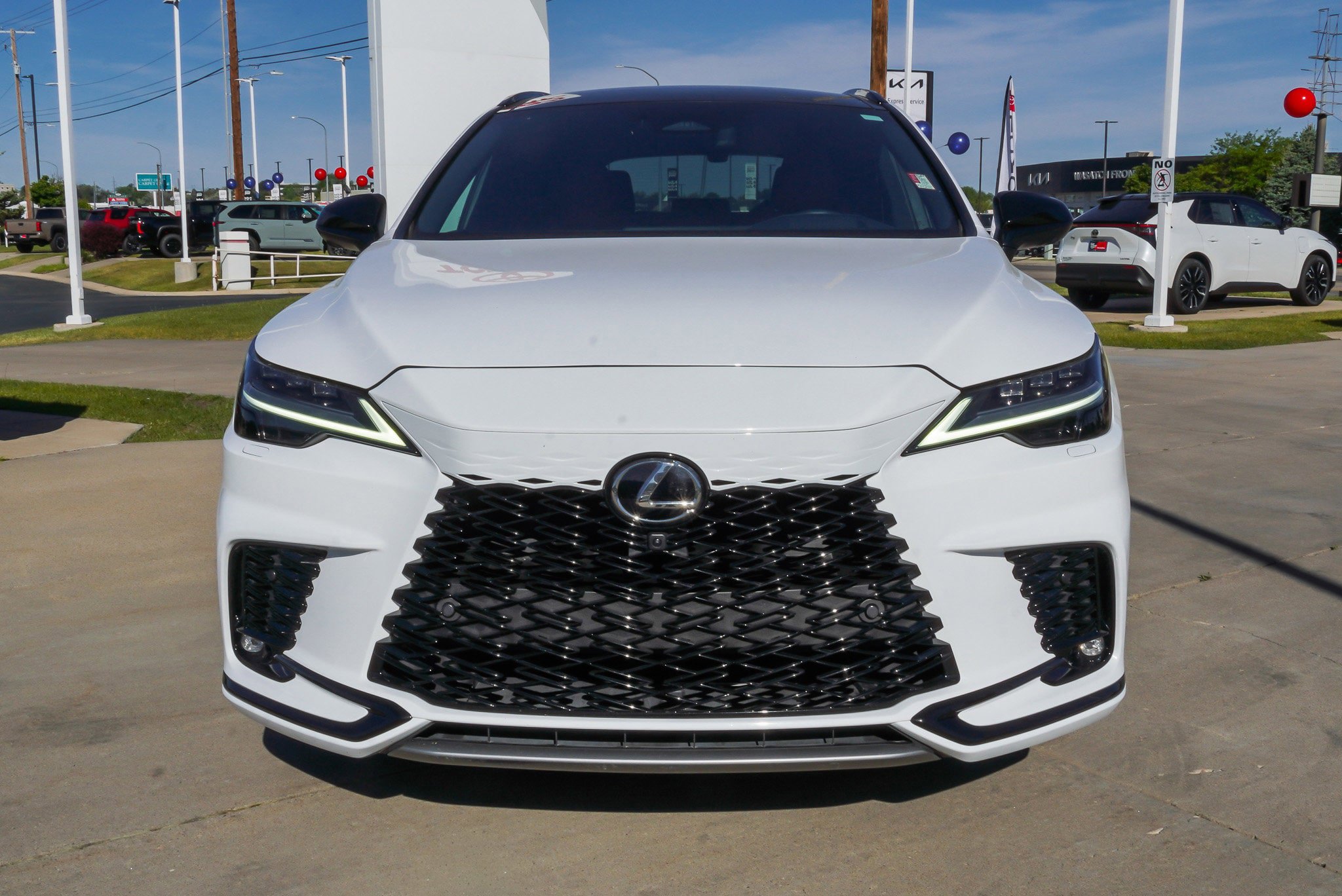 Used 2024 Lexus RX 500h F Sport w/ Convenience Package AWD/4WD image 3