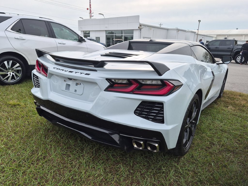 Used 2021 Chevrolet Corvette Stingray Preferred Conv w/ Z51 Performance Package RWD image 10