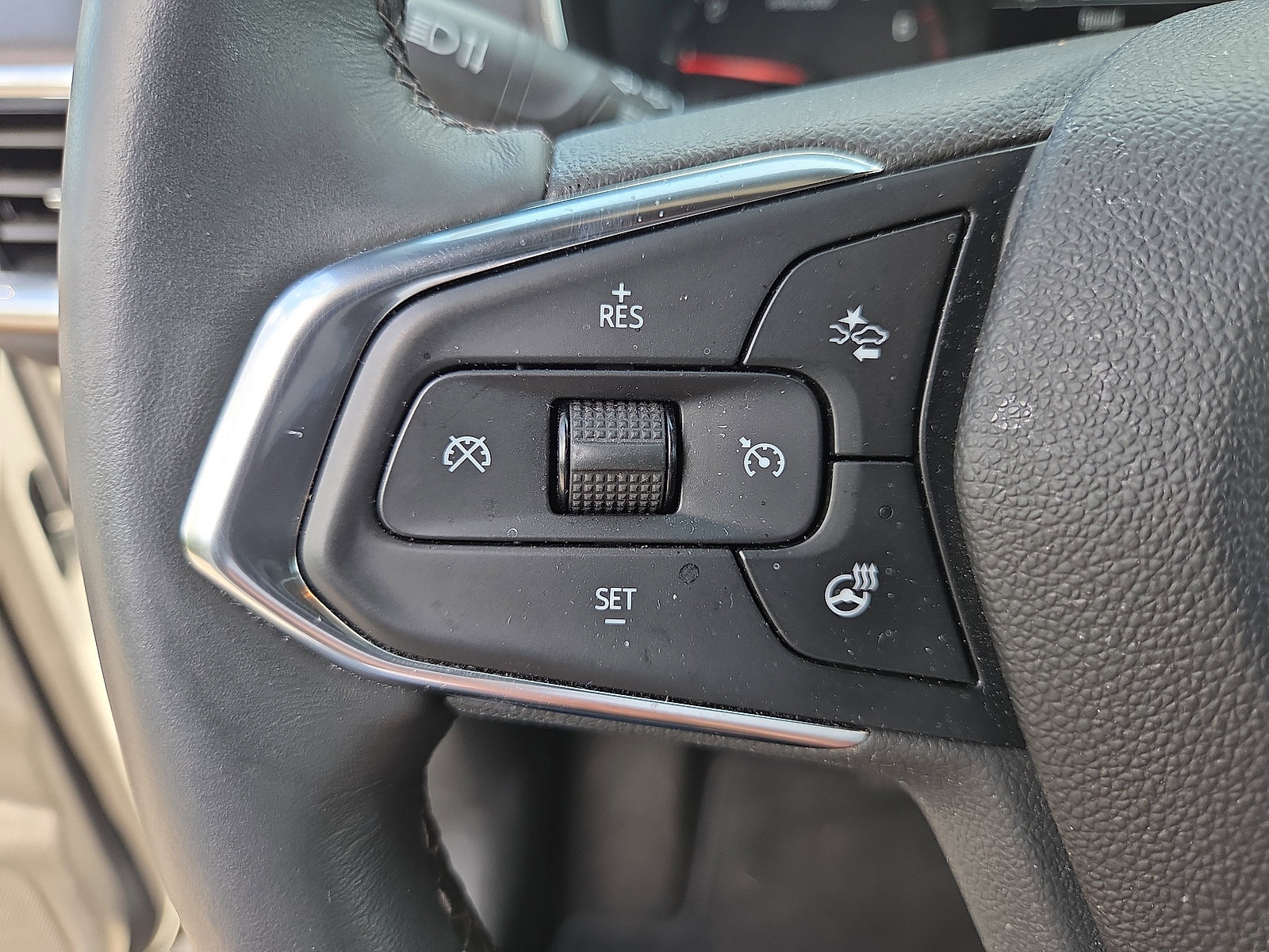 Used 2023 Chevrolet TrailBlazer ACTIV FWD image 28