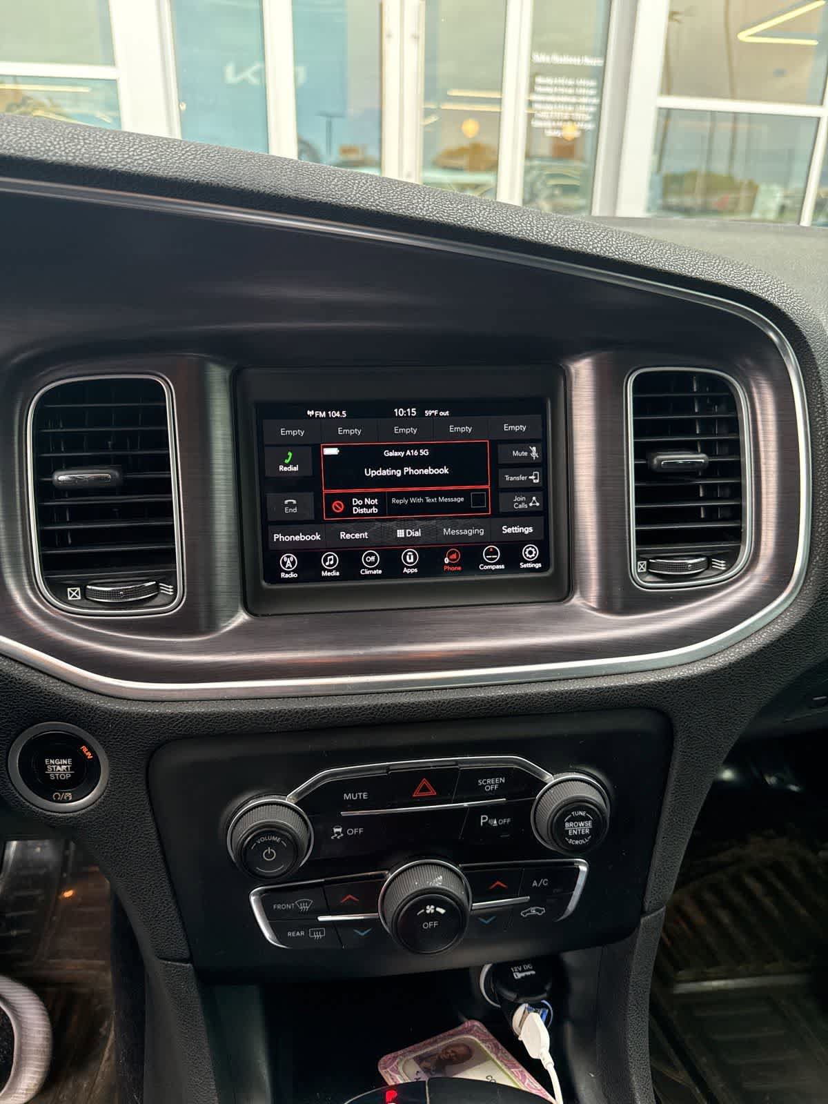 Used 2018 Dodge Charger SXT RWD image 5