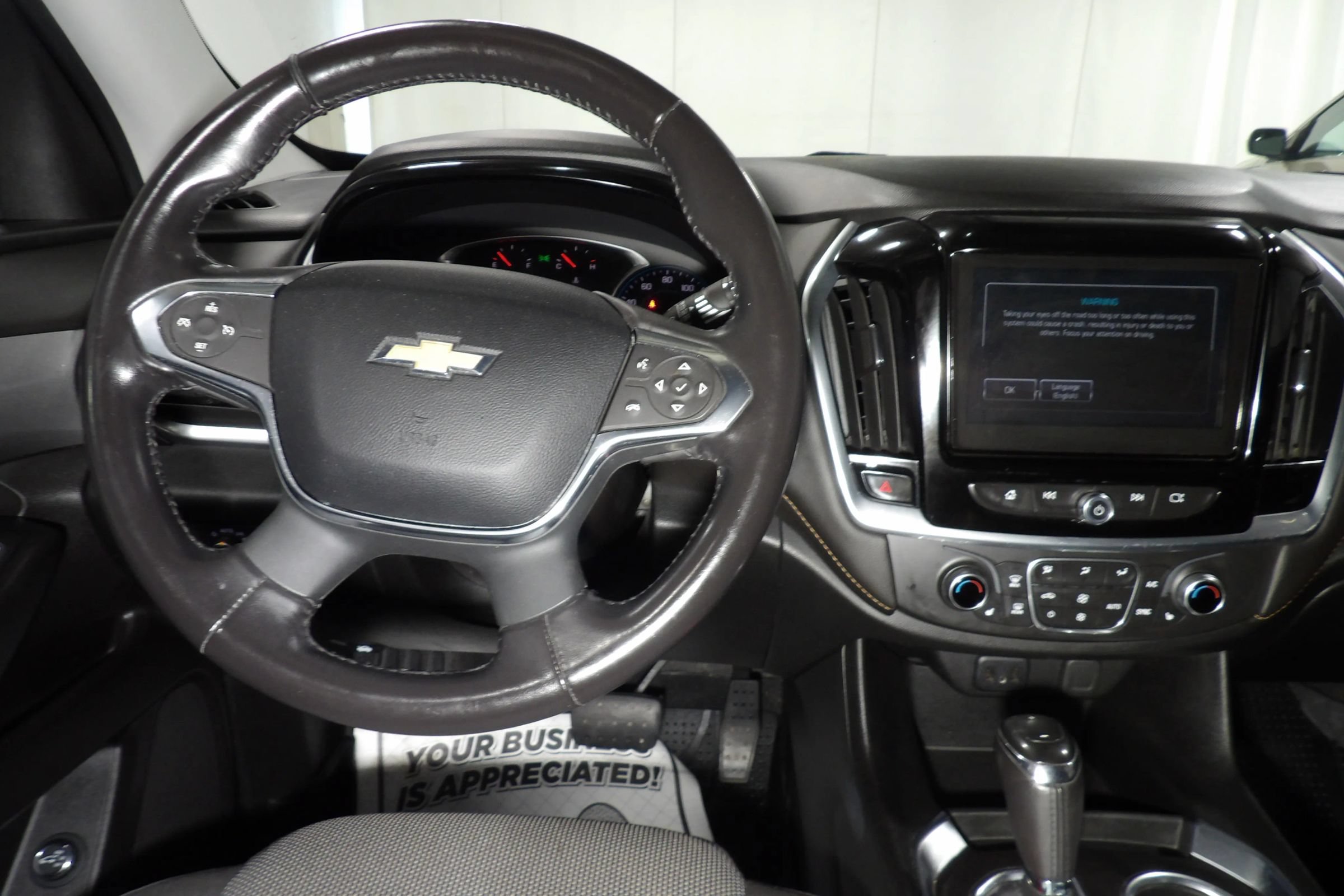 Used 2019 Chevrolet Traverse LT w/ LPO, Floor Liner Package AWD/4WD image 14