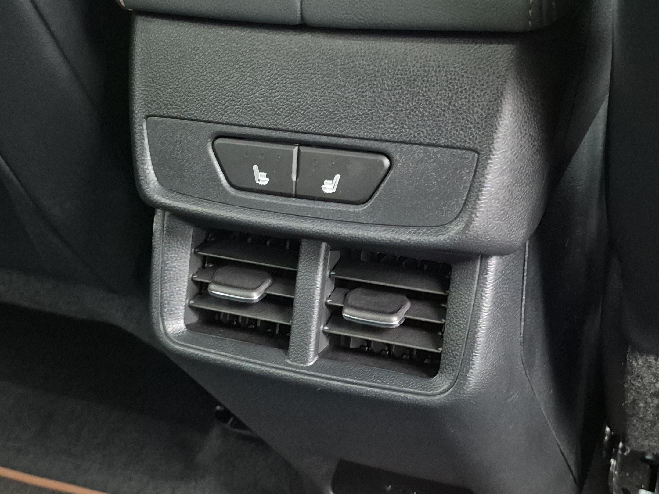 Used 2026 GMC Terrain AT4 w/ Convenience Package III AWD/4WD image 28