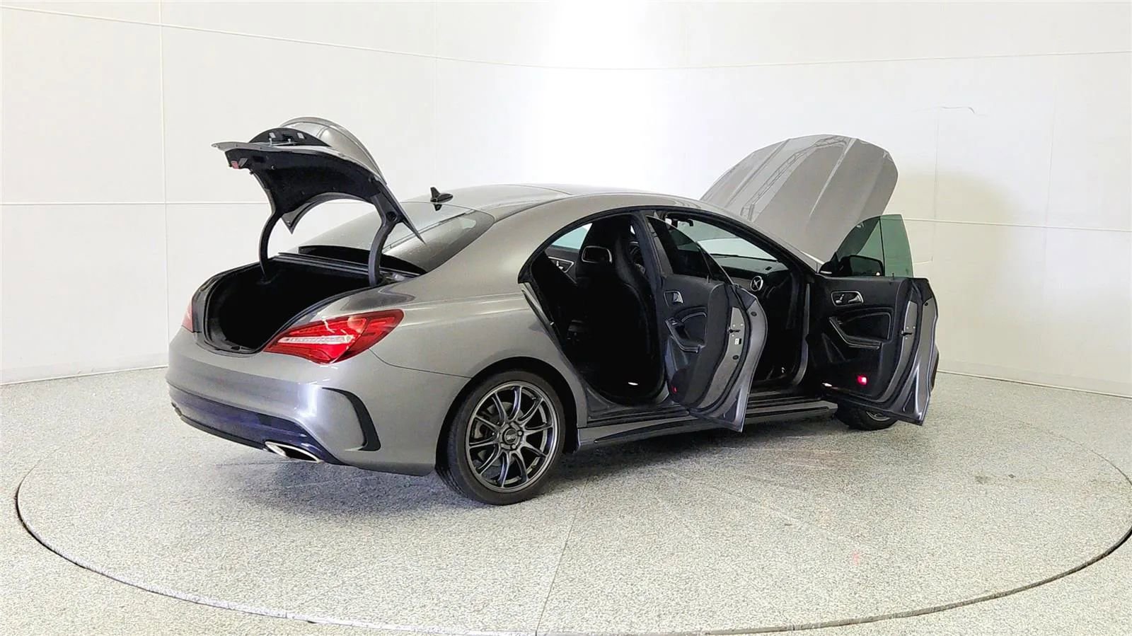 Used 2019 Mercedes-Benz CLA 250 image 12
