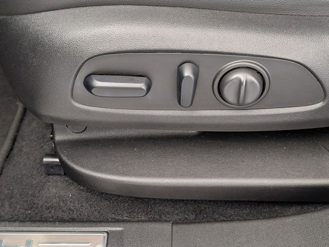 Used 2020 GMC Acadia Denali w/ Trailering Package image 15