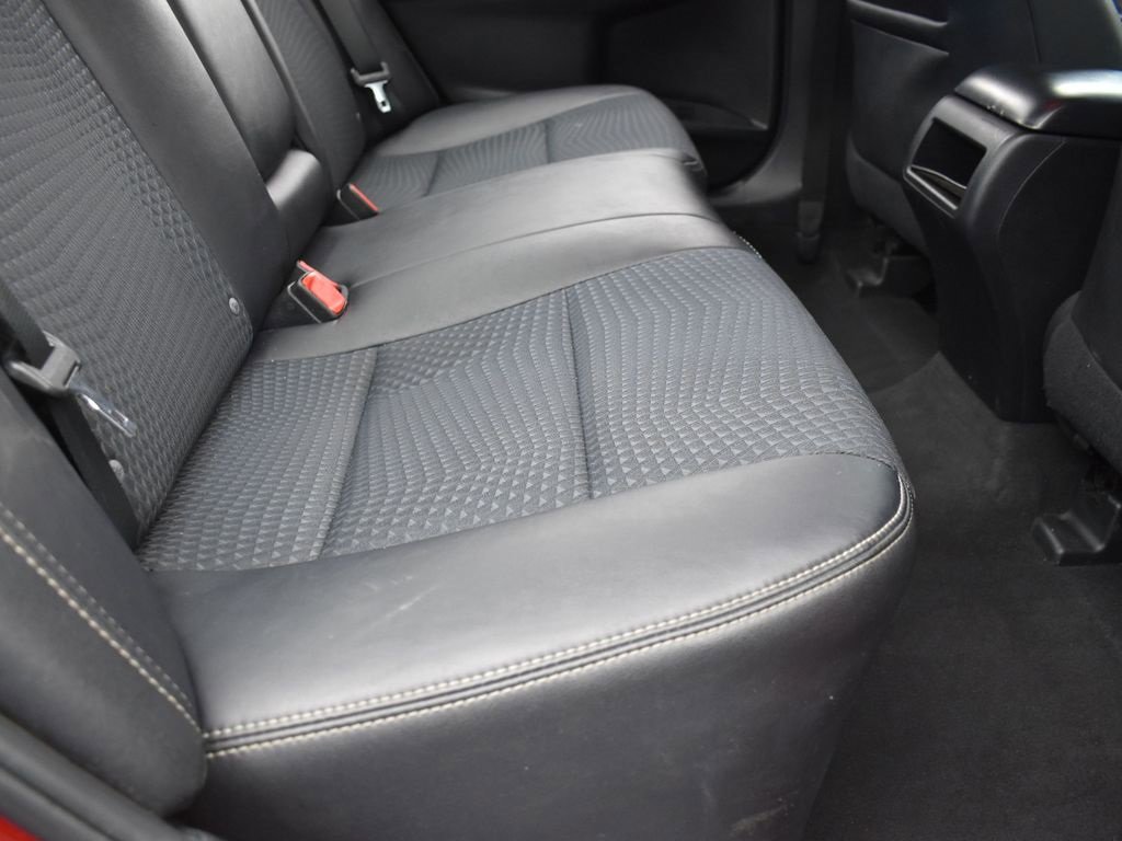 Used 2013 Toyota Camry SE image 28