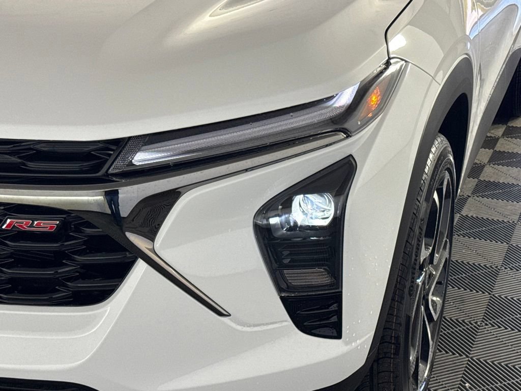 New 2026 Chevrolet Trax RS w/ Driver Confidence Package FWD image 39