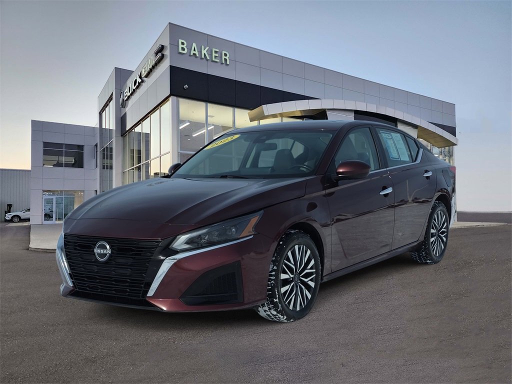 Used 2023 Nissan Altima 2.5 SV w/ SV Premium Package
