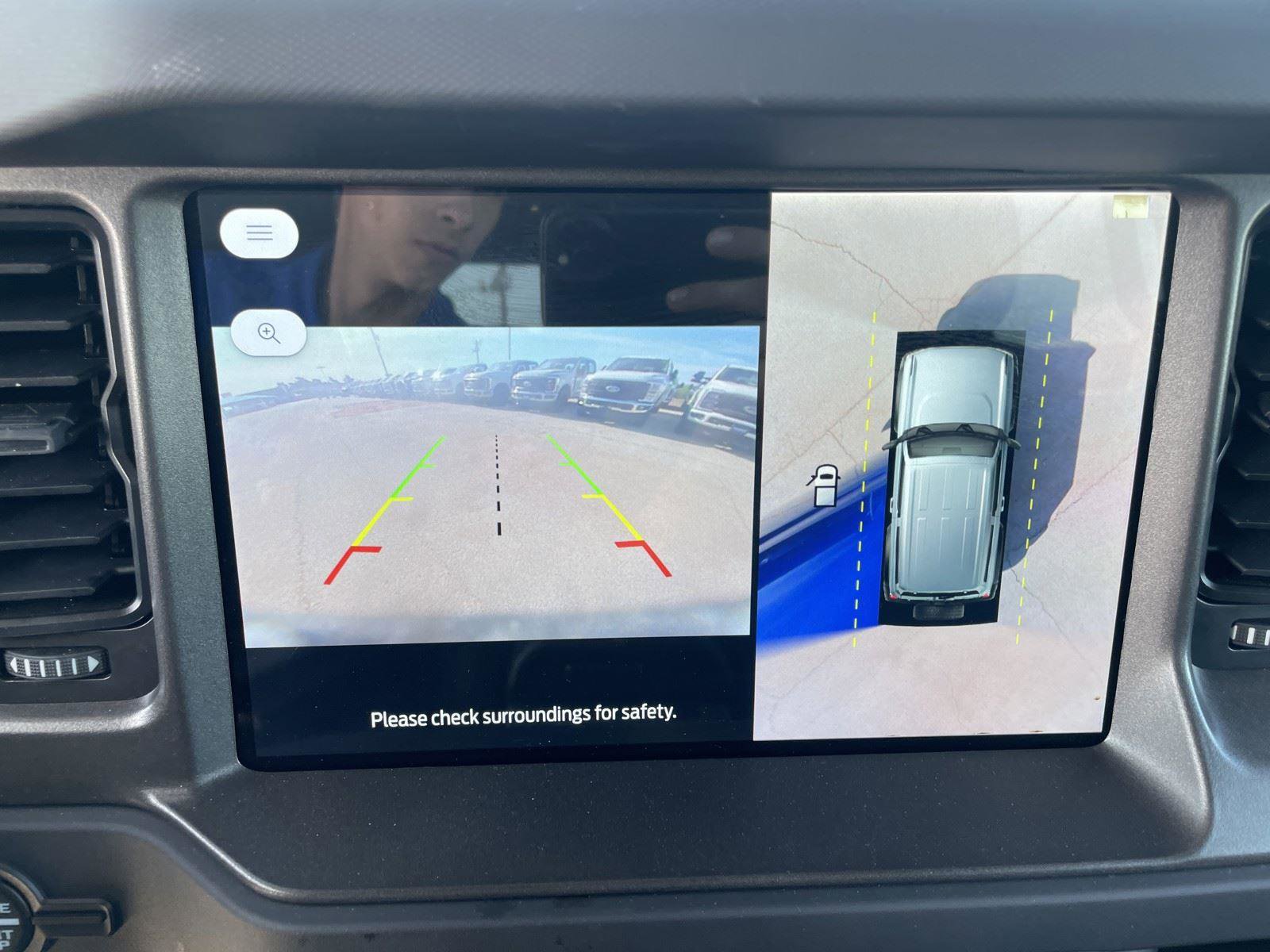 Used 2025 Ford Bronco Badlands image 17