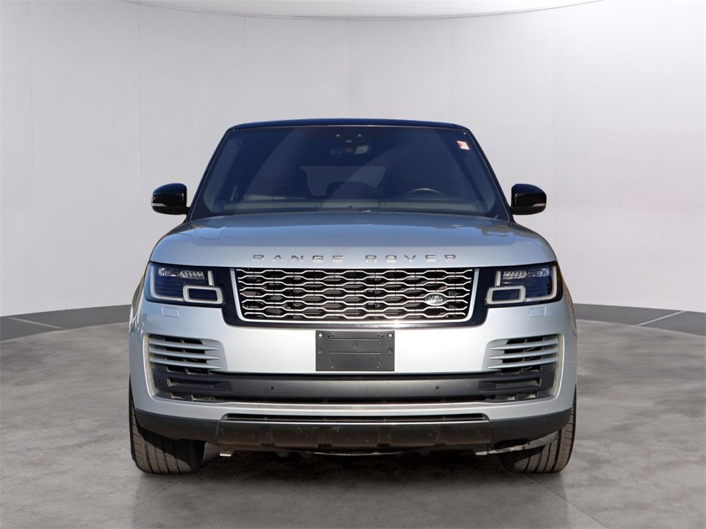 Used 2018 Land Rover Range Rover Supercharged image 2
