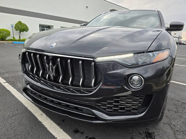 Used 2023 Maserati Levante GT AWD/4WD image 11