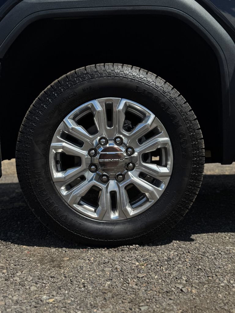 Used 2022 GMC Sierra 3500 Denali w/ Denali Black Diamond Edition AWD/4WD image 58