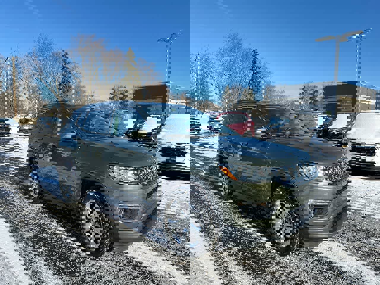 Used 2018 Jeep Compass Latitude w/ Cold Weather Group image 15