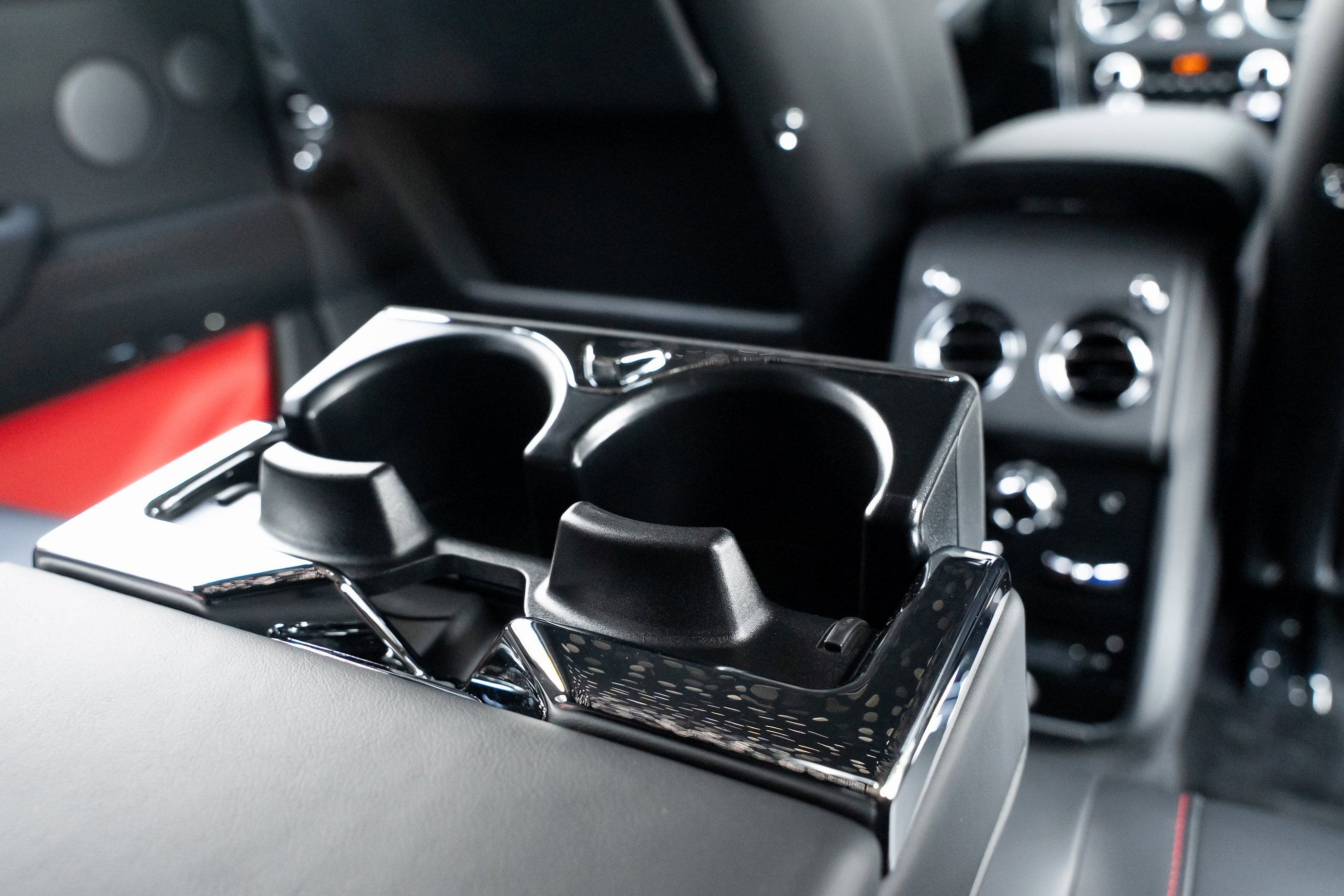 Certified 2024 Rolls-Royce Cullinan Black Badge image 64