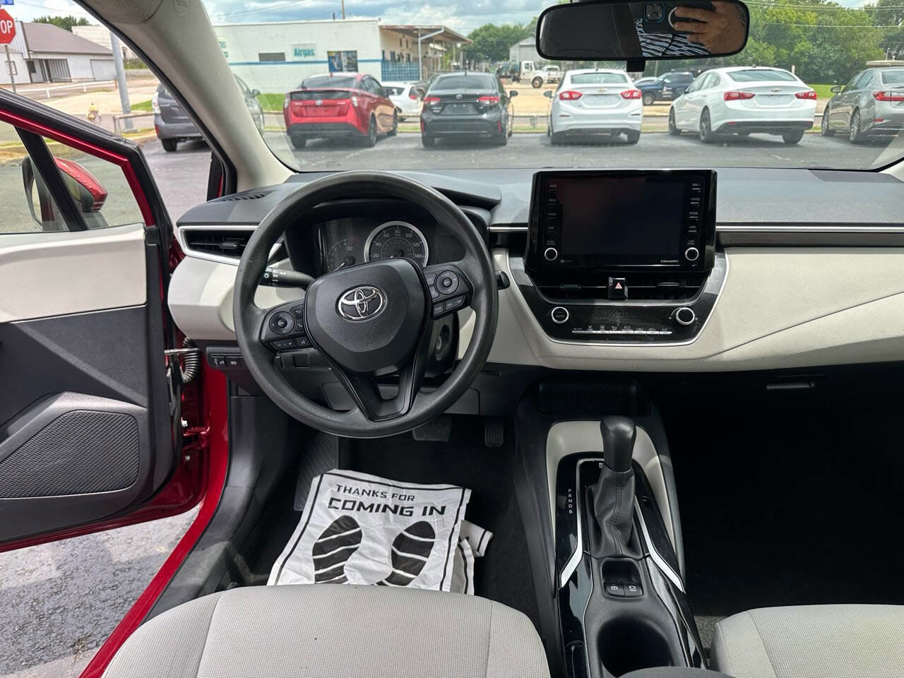 Used 2022 Toyota Corolla LE image 16