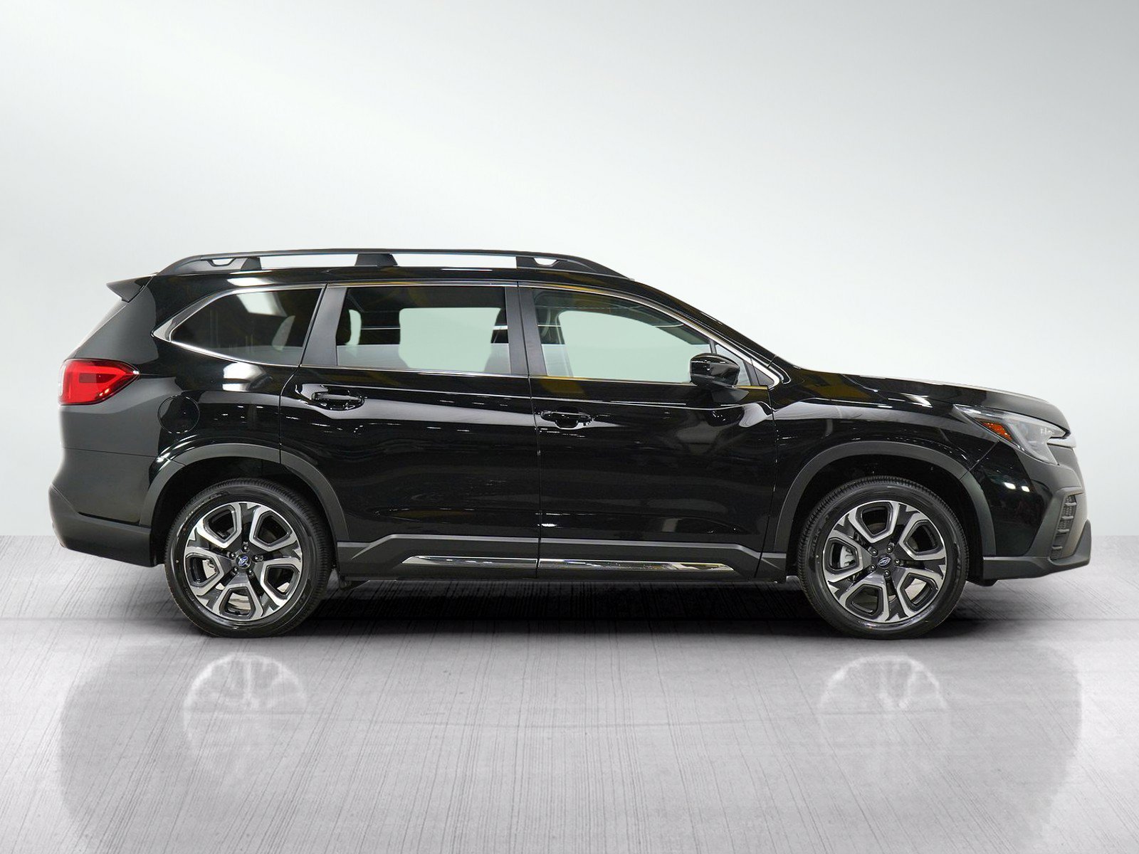 Certified 2026 Subaru Ascent Limited AWD/4WD image 6