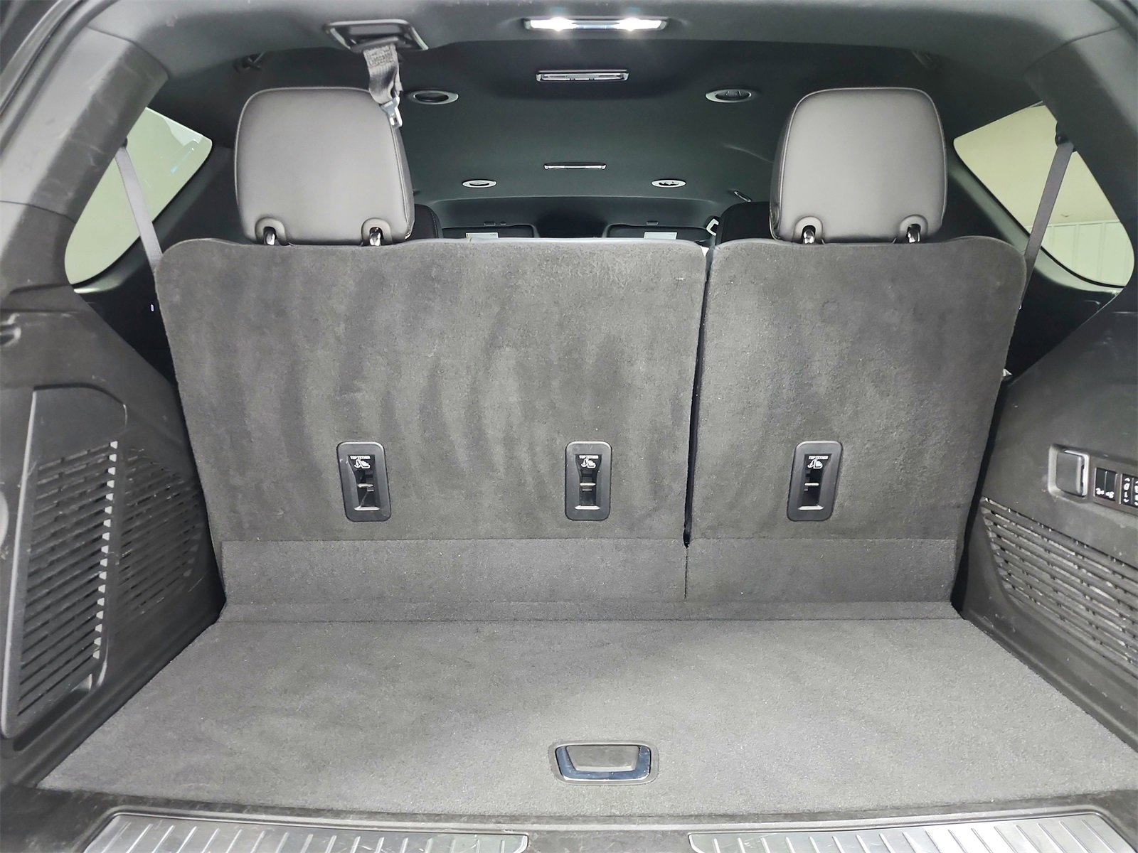 Used 2023 Chevrolet Tahoe Premier image 50