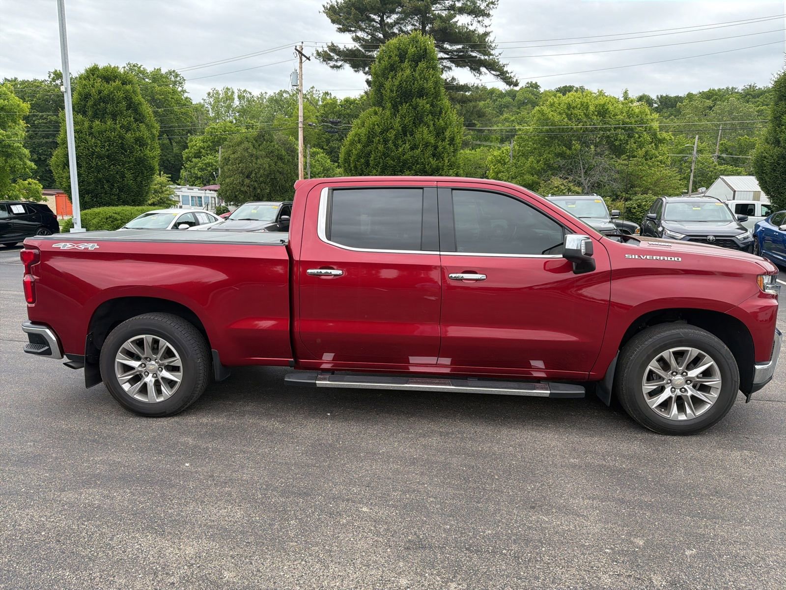 Used 2022 Chevrolet Silverado 1500 LTZ w/ LTZ Convenience Package II AWD/4WD image 6