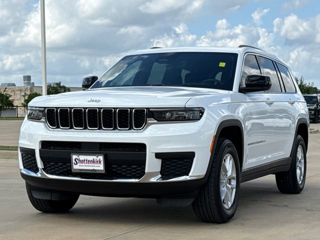 Used 2025 Jeep Grand Cherokee L Laredo w/ Luxury Tech Group I AWD/4WD image 3