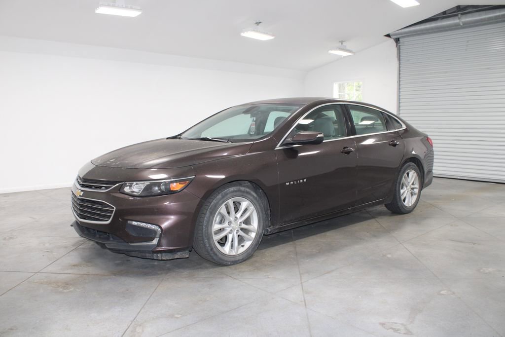 Used 2016 Chevrolet Malibu LT image 4