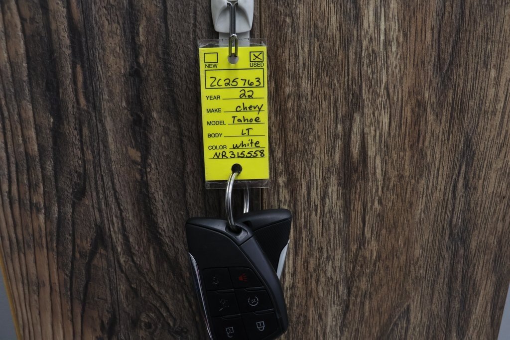 Used 2022 Chevrolet Tahoe LT w/ Luxury Package image 39