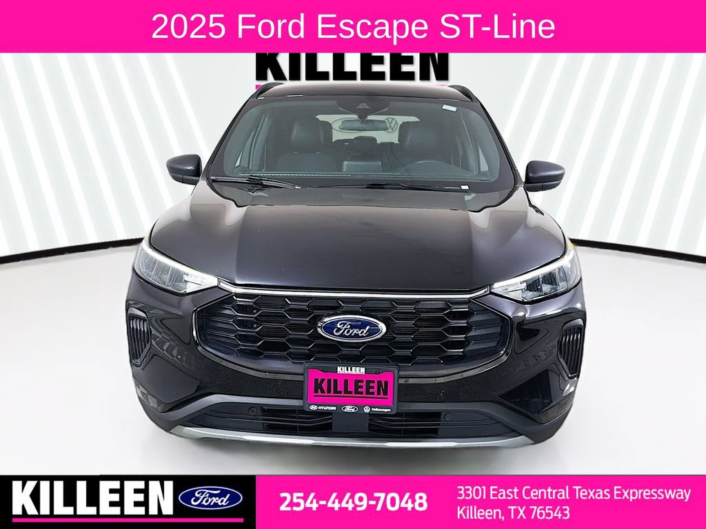 Used 2025 Ford Escape ST-Line AWD/4WD image 2