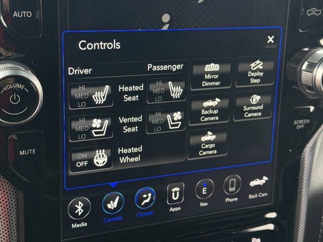 Used 2020 RAM 2500 Limited AWD/4WD image 23