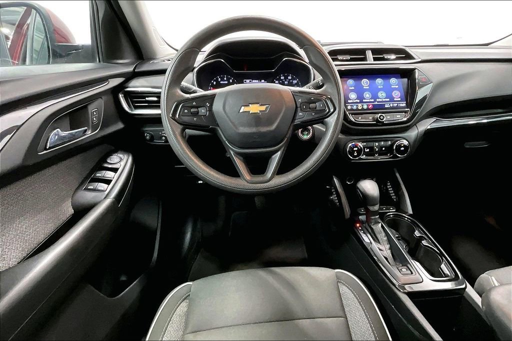 Used 2021 Chevrolet TrailBlazer LT w/ Convenience Package FWD image 7