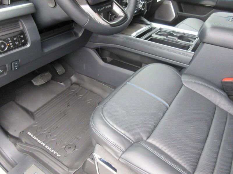 New 2026 Ford F250 Platinum image 19