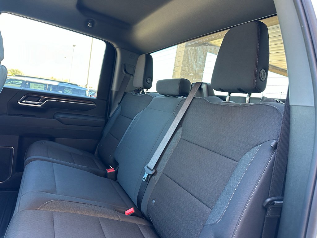 Used 2025 Chevrolet Silverado 2500 LT w/ Convenience Package image 26