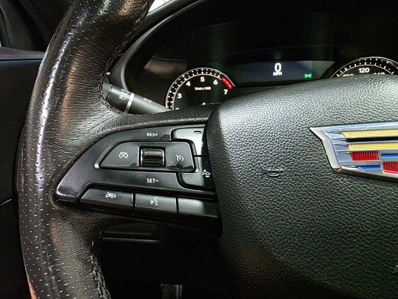 Used 2019 Cadillac XT4 Sport FWD image 30