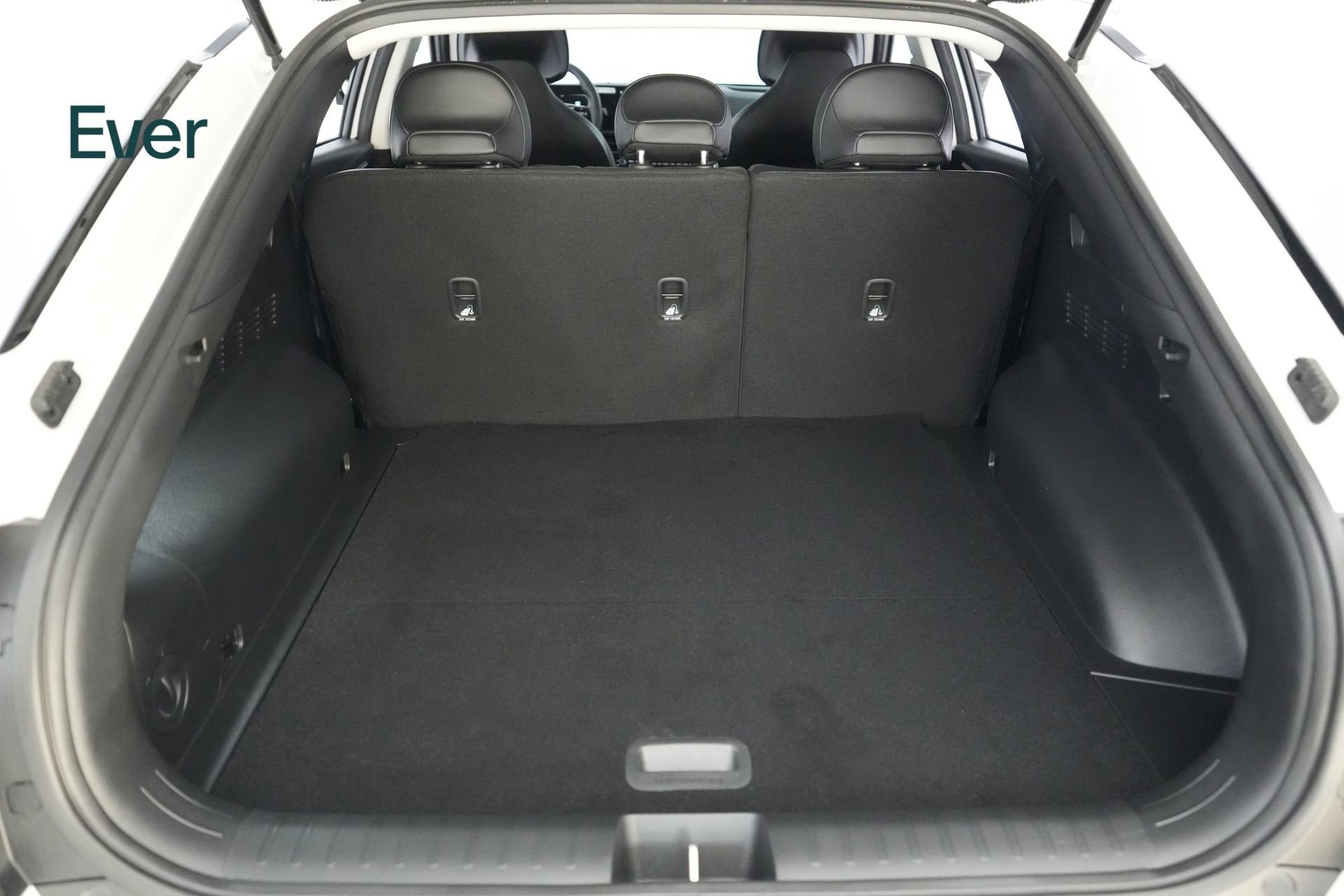 Used 2025 Kia EV6 Light w/ Light LR Technology Package RWD image 8